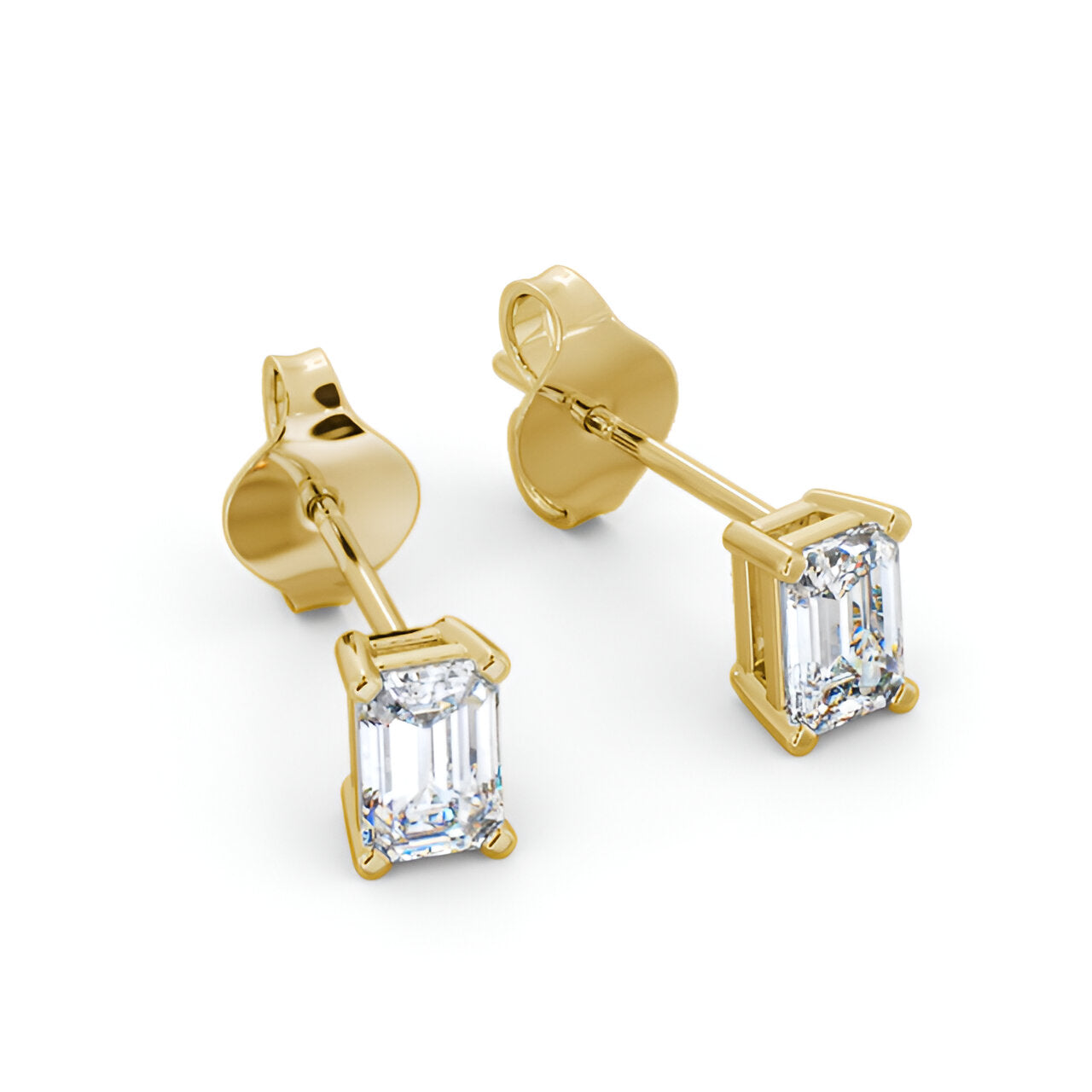 14kt Yellow Gold 1.00ctw Lab Grown Emerald Diamond Four Claw Stud Earrings